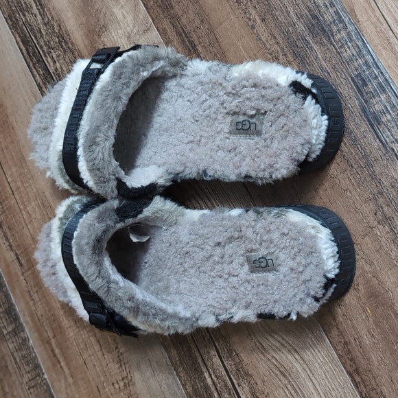 Ugg Fluffita Cali Collage Slipper Beige/Black size 10.0 - Picture 3 of 9